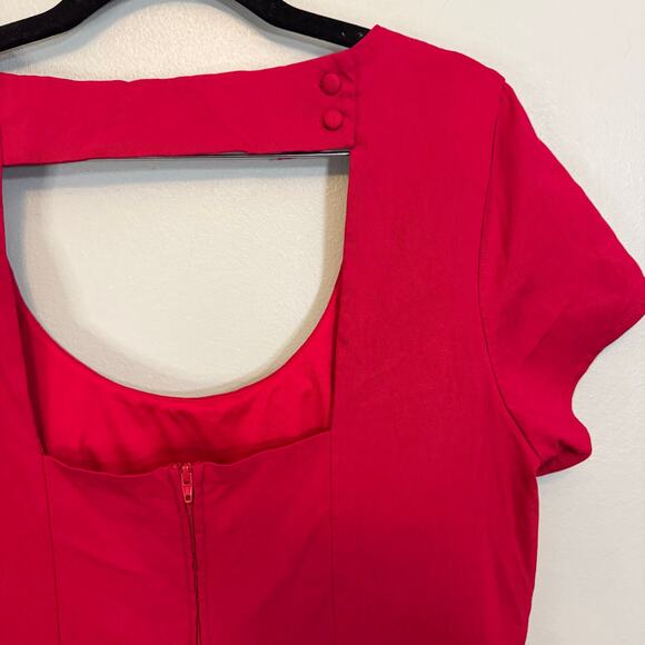 Torrid Pencil Bodycon Mini Dress 14 Red Retro Peplum Open Back Cap Sleeve Career - Picture 6 of 9